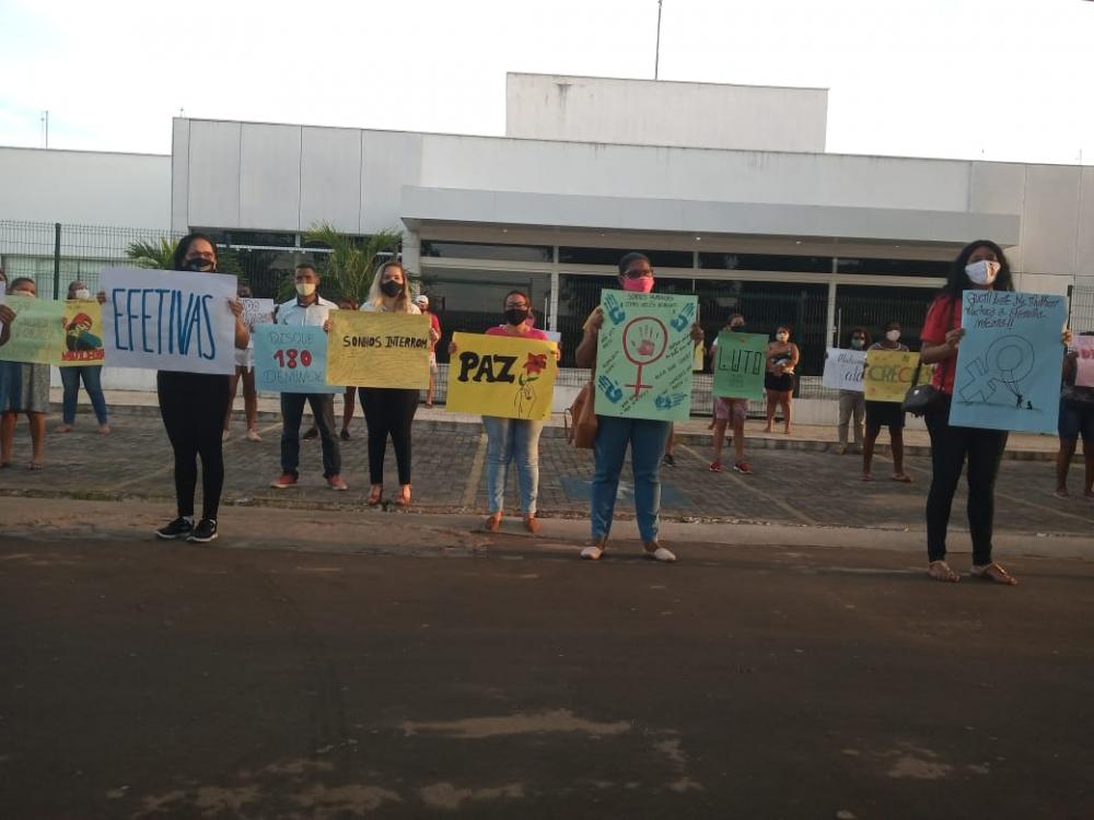Protesto contra o feminicídio em Oeiras